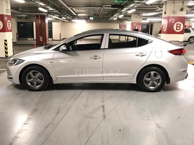 Hyundai Elantra 2016, 37,500 km - 1.8 l - Sumqayıt