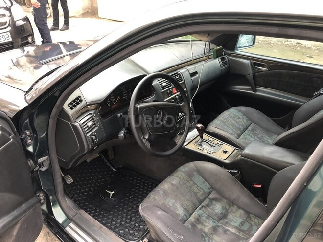 Mercedes E 280 1996, 346,000 km - 2.8 l - Bakı