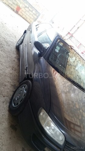 Opel Omega 1995, 25,600 km - 2.5 л - Gəncə