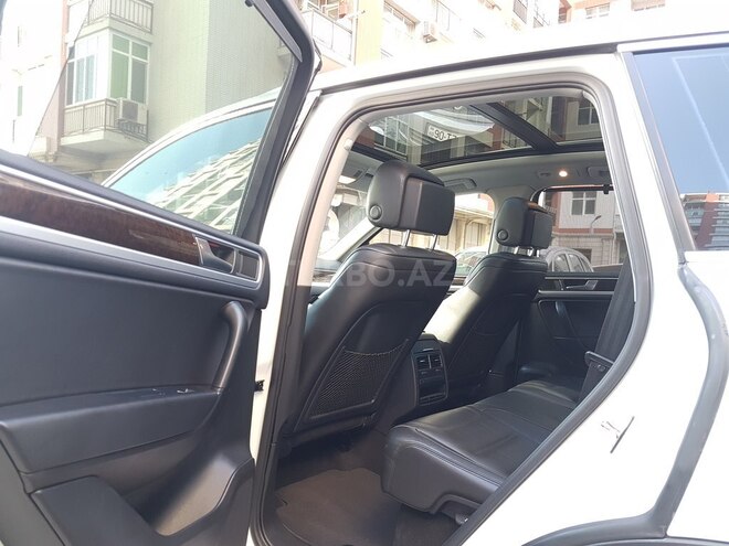 Volkswagen Touareg 2012, 126,000 km - 3.6 l - Bakı