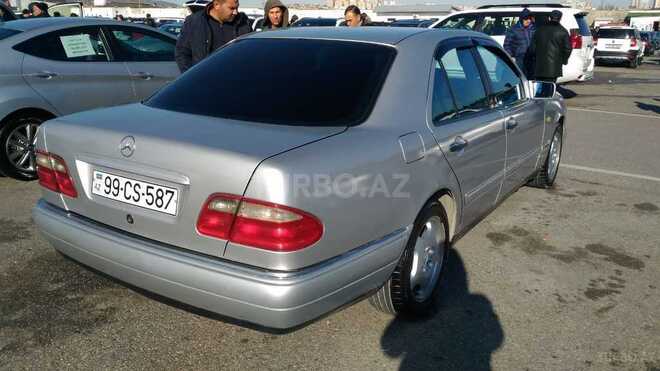 Mercedes E 280 1999, 306,000 km - 2.8 l - Bakı