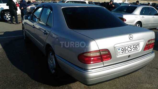 Mercedes E 280 1999, 306,000 km - 2.8 l - Bakı