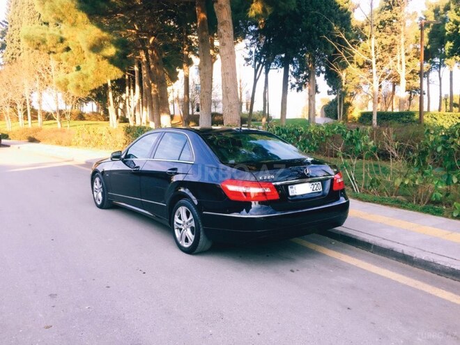 Mercedes E 220 2011, 163,000 km - 2.2 l - Bakı