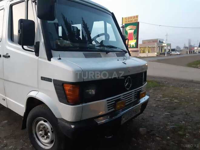 Mercedes 208 D 1995, 500,000 km - 2.3 l - Lənkəran