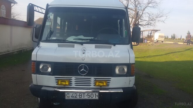 Mercedes 208 D 1995, 500,000 km - 2.3 l - Lənkəran