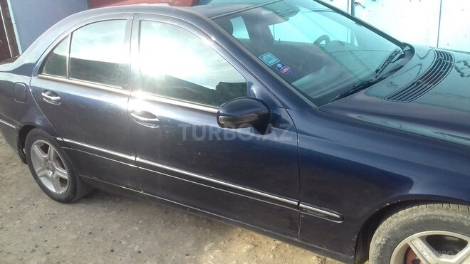 Mercedes C 240 2000, 280,000 km - 2.6 l - Qobustan