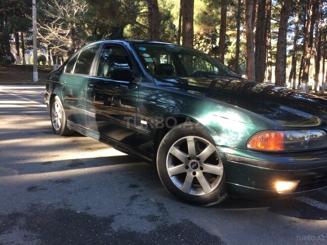 BMW 528 1996, 280,000 km - 2.8 l - Sumqayıt