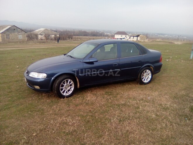 Opel Vectra 1997, 528,756 km - 1.8 l - Qazax