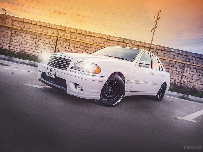 Mercedes C 230 1998, 300,000 km - 2.3 л - Bakı