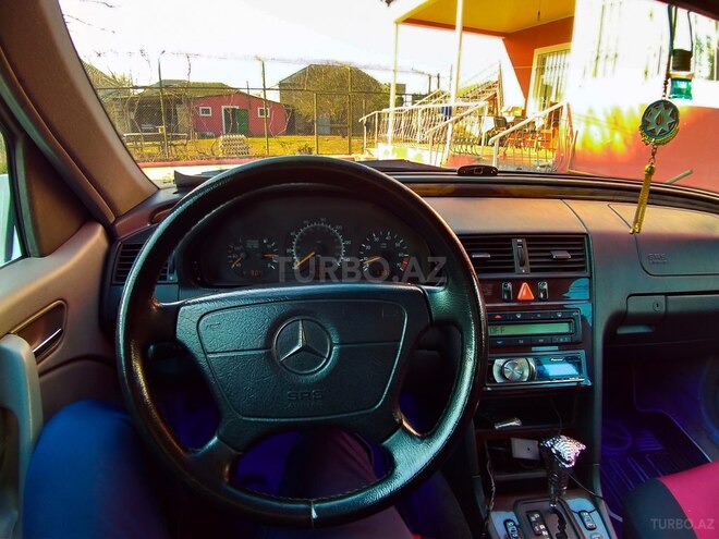 Mercedes C 230 1998, 300,000 km - 2.3 л - Bakı