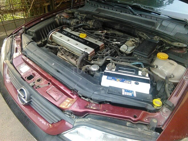Opel Vectra 1996, 225,600 km - 2.0 л - Bakı