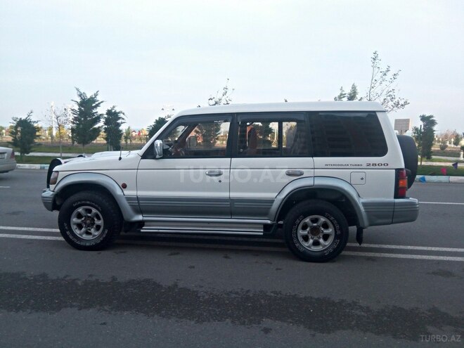 Mitsubishi Pajero 1994, 380,000 km - 2.8 л - Bakı