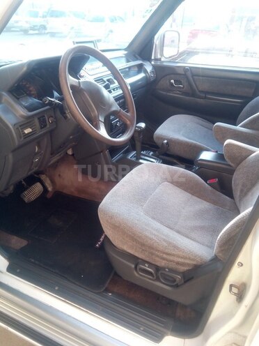 Mitsubishi Pajero 1994, 380,000 km - 2.8 л - Bakı
