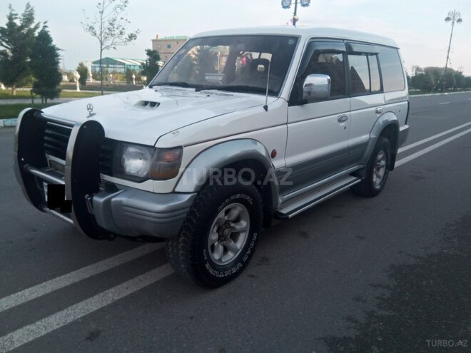 Mitsubishi Pajero 1994, 380,000 km - 2.8 л - Bakı