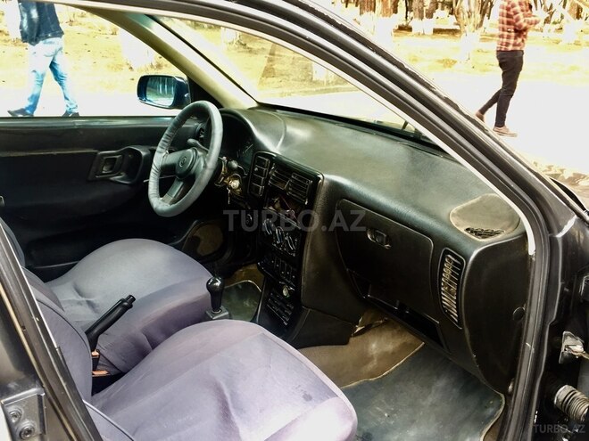 Volkswagen Golf 1996, 234,000 km - 1.6 л - Sumqayıt