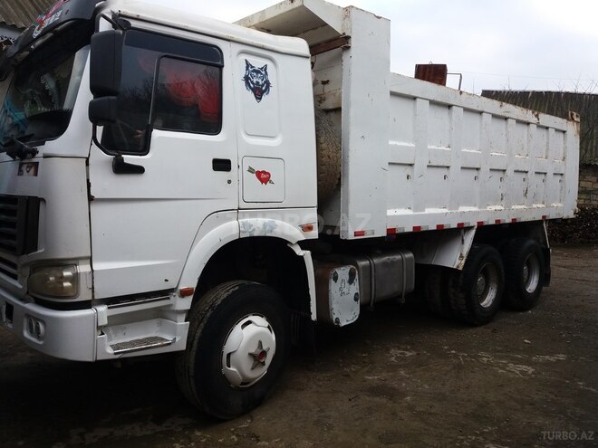 HOWO Sinotruk 2011, 359,680 km - 1.2 l - Lənkəran
