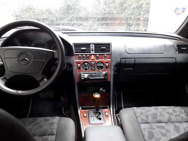 Mercedes C 180 1997, 262,500 km - 1.8 l - Bakı