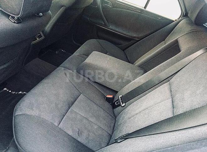 Mercedes E 240 2001, 225,000 km - 2.4 l - Balakən