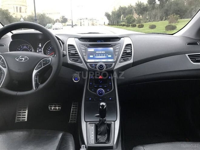 Hyundai Elantra 2014, 830,000 km - 1.8 л - Bakı