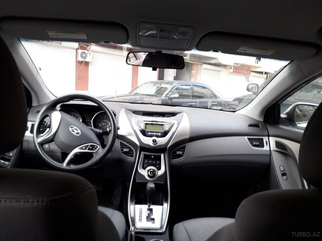Hyundai Elantra 2011, 82,000 km - 1.8 л - Bakı