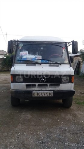 Mercedes 208 D 1990, 800,000 km - 2.2 l - Lənkəran