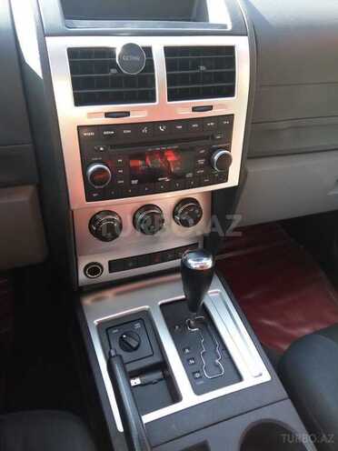 Dodge Nitro 2007, 283,000 km - 2.8 l - Qusar