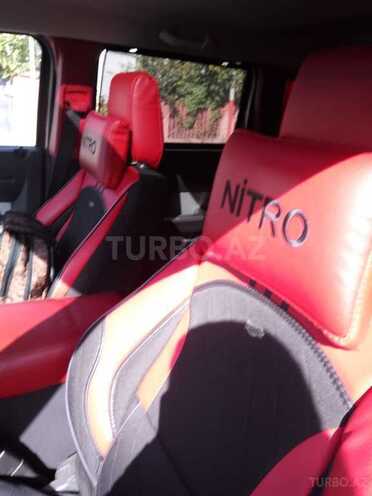 Dodge Nitro 2007, 283,000 km - 2.8 l - Qusar
