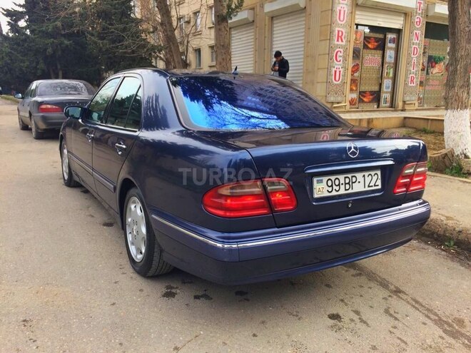 Mercedes E 220 2000, 255,000 km - 2.2 l - Bakı