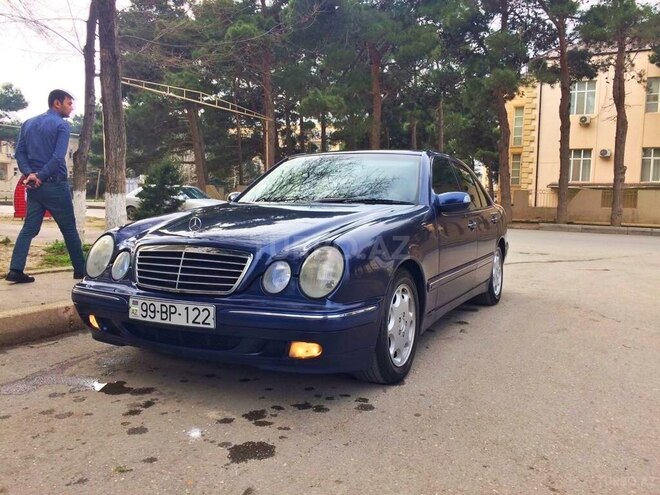 Mercedes E 220 2000, 255,000 km - 2.2 l - Bakı