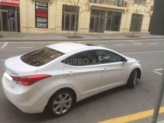 Hyundai Elantra 2012, 70,000 km - 1.8 l - Bakı