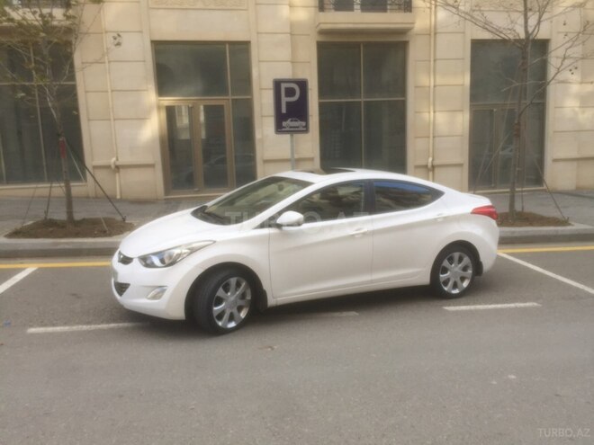 Hyundai Elantra 2012, 70,000 km - 1.8 l - Bakı
