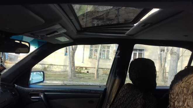 Mercedes C 240 1998, 233,000 km - 2.4 l - Mingəçevir