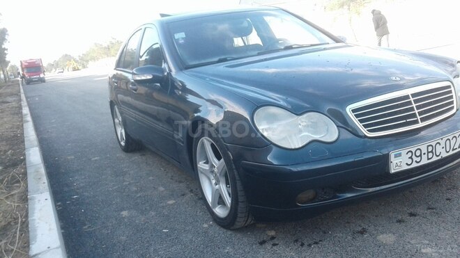 Mercedes C 200 2000, 134,096 km - 2.0 л - Sumqayıt