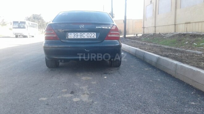 Mercedes C 200 2000, 134,096 km - 2.0 л - Sumqayıt
