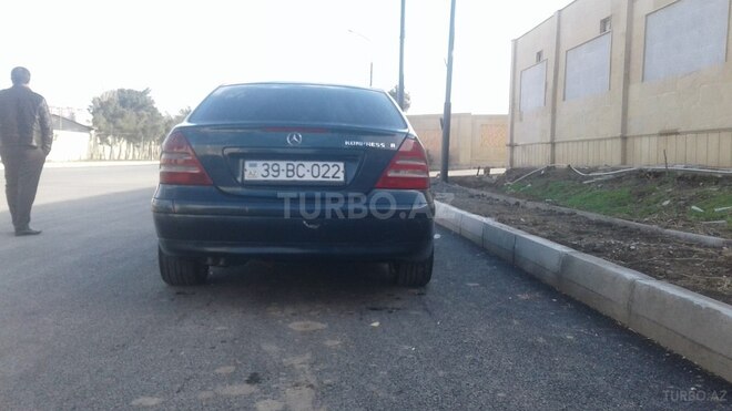 Mercedes C 200 2000, 134,096 km - 2.0 л - Sumqayıt