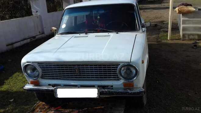 LADA (VAZ) 21011 1975, 231,230 km - 1.5 л - Salyan