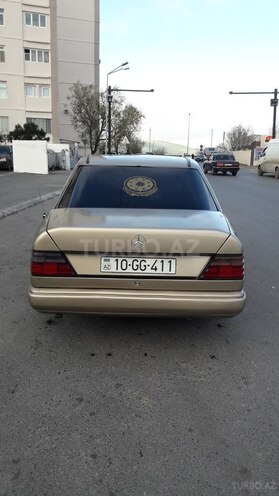 Mercedes E 230 1987, 358,800 km - 2.3 л - Bakı