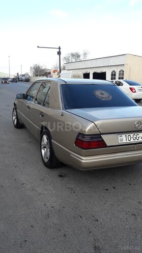Mercedes E 230 1987, 358,800 km - 2.3 л - Bakı