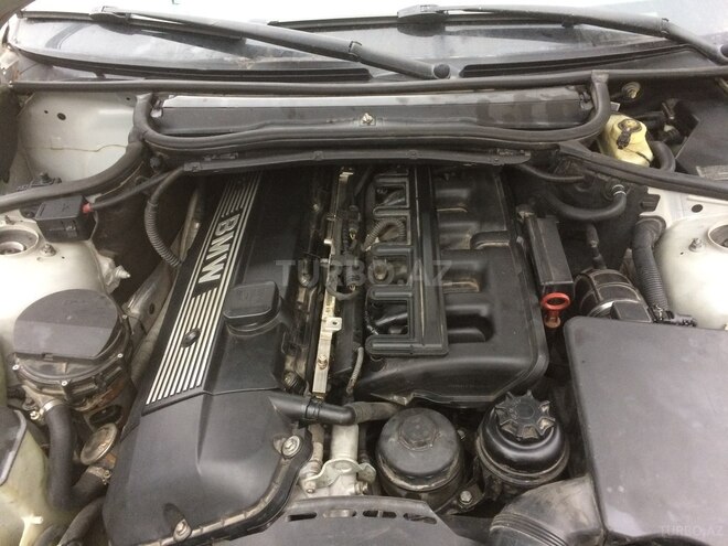 BMW 325 2002, 25,130 km - 0.3 l - Bakı