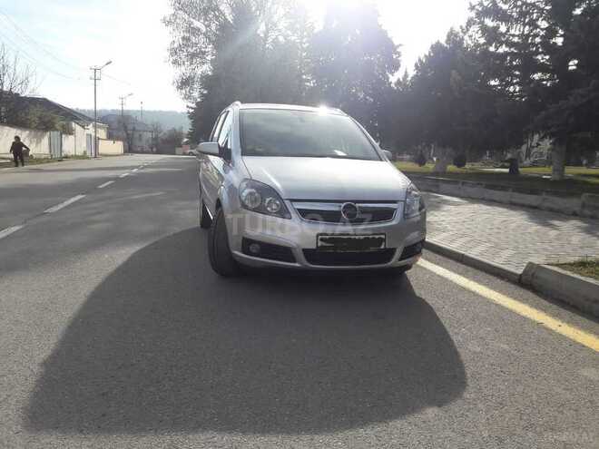Opel Zafira 2007, 134,000 km - 1.6 л - Qusar