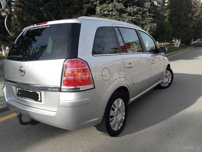 Opel Zafira 2007, 134,000 km - 1.6 л - Qusar