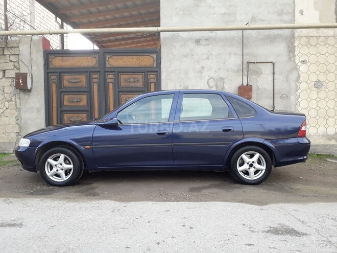Opel Vectra 1996, 300,000 km - 1.8 l - Bakı