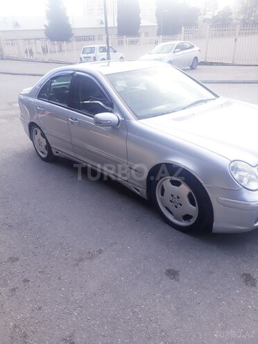 Mercedes C 240 2002, 184,200 km - 2.6 l - Bakı