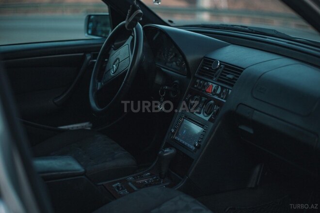 Mercedes C 240 1999, 195 km - 2.4 l - Şirvan
