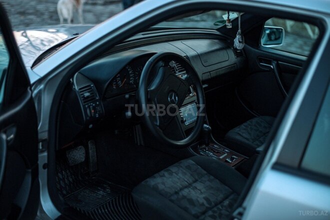 Mercedes C 240 1999, 195 km - 2.4 l - Şirvan