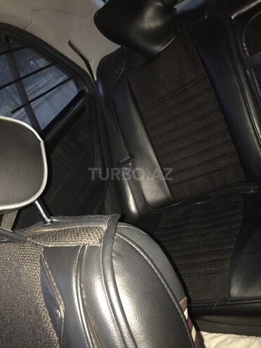 Mercedes E 320 2001, 156,000 km - 3.2 l - Masallı