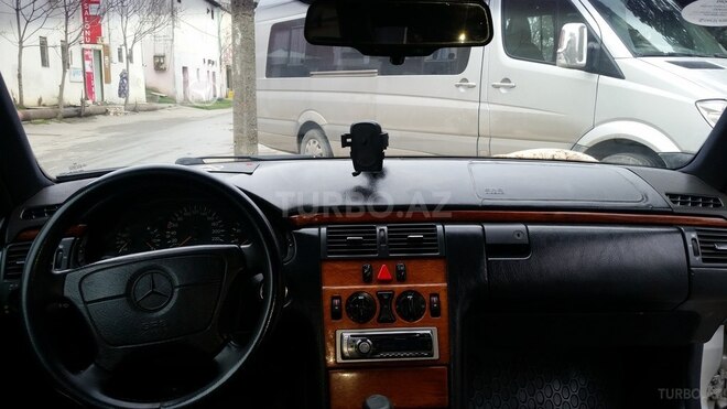 Mercedes E 240 1998, 345,000 km - 2.3 l - Bakı