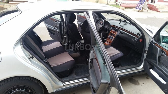 Mercedes E 240 1998, 345,000 km - 2.3 l - Bakı
