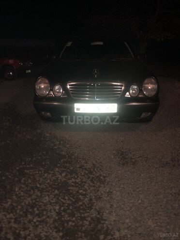 Mercedes E 200 2001, 193,000 km - 2.0 l - Bakı