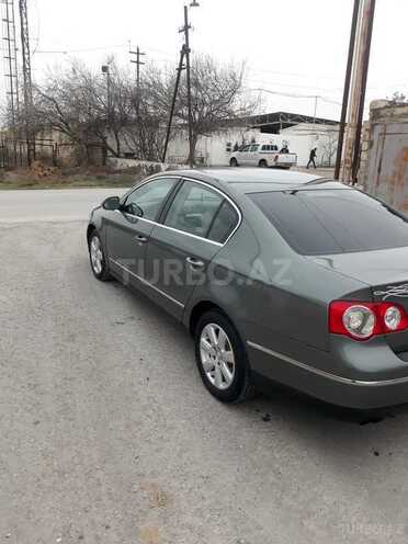 Volkswagen Passat 2005, 126,000 km - 2.0 l - Bakı